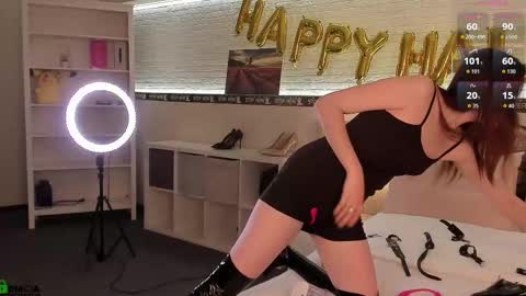 Snapshot of _emiliaa_ chatting on October 2025 02:35:01 AM Milana online show from October 2025 02:35:01 AM