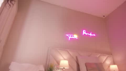 Hi Im Emily online show from January 2026 06:56:02 PM