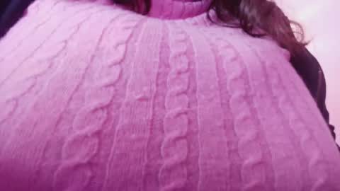 Emily  online show from November 2025 11:20:02 AM