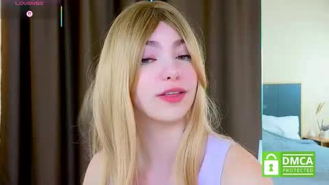 Snapshot of _emilyzortea_ chatting on October 2025 08:33:02 AM Emily online show from October 2025 08:33:02 AM