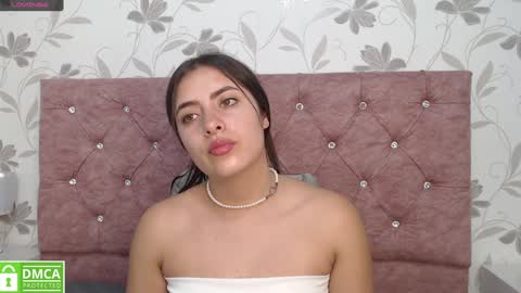 Emma online show from December 2024 07:56:02 PM