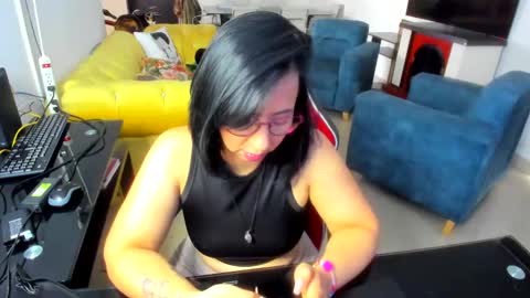 Emma online show from January 2025 09:05:01 PM