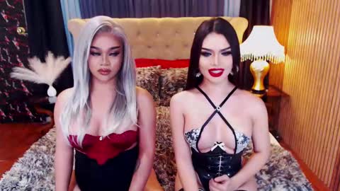 Snapshot of _empressvalerie_ chatting on February 2025 09:25:02 PM _empressvalerie_ online show from February 2025 09:25:02 PM