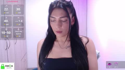  Erica Vanderhill  online show from November 2025 07:15:02 PM