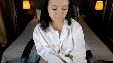 Eva Green online show from October 2025 08:29:02 PM