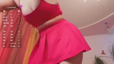 Snapshot of _evellyn_ chatting on January 2025 06:53:02 AM Evie online show from January 2025 06:53:02 AM