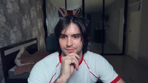 Keanu online show from November 2025 05:04:02 PM