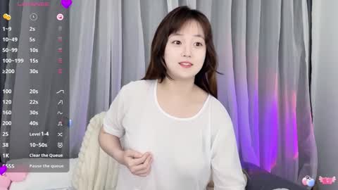 Flipped online show from October 2025 01:06:02 AM