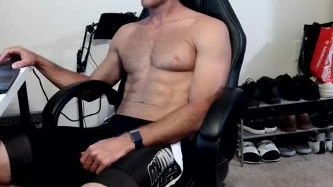 Snapshot of _full_sender chatting on July 2026 03:00:02 AM Full Sender online show from July 2026 03:00:02 AM