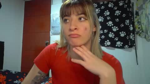 Mia-foster online show from April 2026 10:07:02 PM