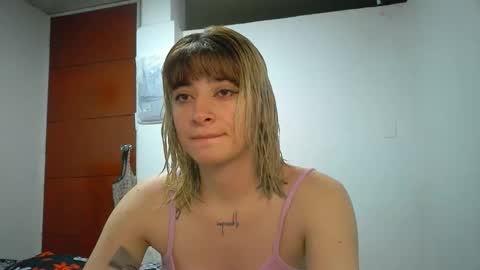 Mia-foster online show from April 2026 12:54:02 AM