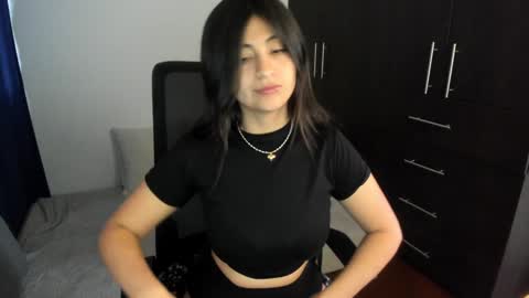 Snapshot of _giaa_ chatting on December 2024 10:18:01 PM _giaa_ online show from December 2024 10:18:01 PM
