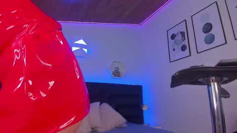Snapshot of _giarose chatting on February 2025 06:30:02 PM Gia Rose online show from February 2025 06:30:02 PM