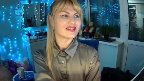 _glamorous_ online show from February 2025 07:59:01 PM