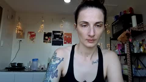 Goddess Aurora online show from December 2025 08:41:02 AM