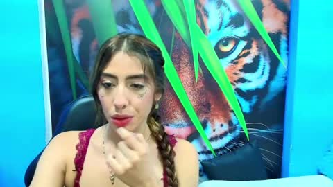 Snapshot of _gold_strawberry_ chatting on July 2026 03:23:01 AM _gold_strawberry_ online show from July 2026 03:23:01 AM