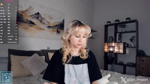 Rina online show from November 2025 09:14:01 PM