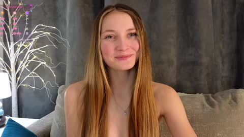 Snapshot of _green_green_ chatting on December 2024 07:26:02 AM Milly online show from December 2024 07:26:02 AM