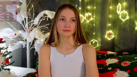 Snapshot of _green_green_ chatting on December 2024 01:29:01 AM Milly online show from December 2024 01:29:01 AM