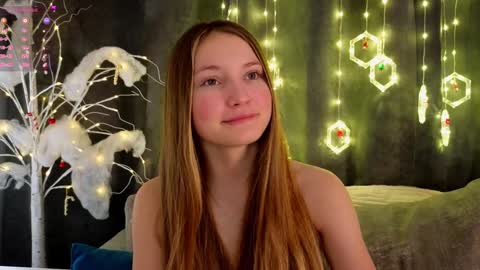 Snapshot of _green_green_ chatting on January 2025 01:56:01 AM Milly online show from January 2025 01:56:01 AM