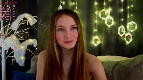 Snapshot of _green_green_ chatting on January 2025 04:58:02 AM Milly online show from January 2025 04:58:02 AM