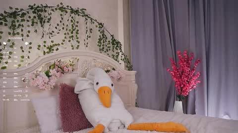 Milly online show from September 2025 12:58:02 AM