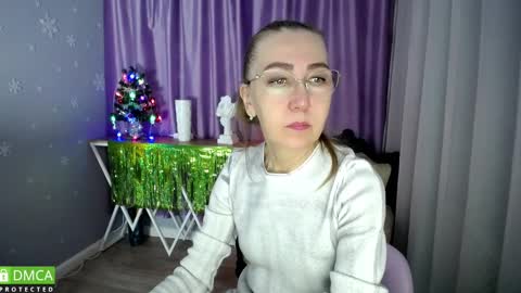 _greybunny_ online show from January 2025 09:10:02 AM