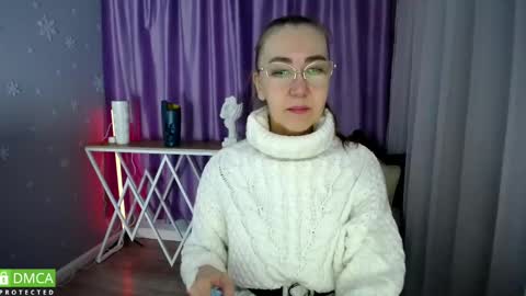 _greybunny_ online show from January 2025 07:25:01 AM