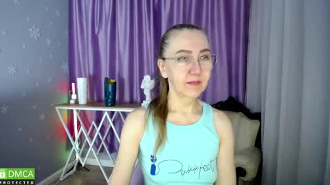 _greybunny_ online show from February 2025 07:15:02 AM