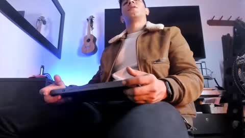 Heracles online show from December 2024 03:45:02 PM