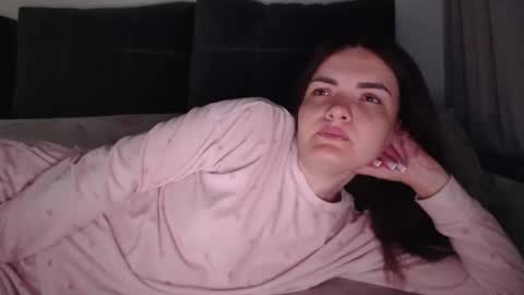 Criss4u online show from March 2026 06:55:01 PM