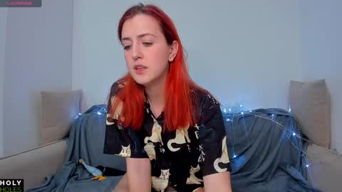 Snapshot of _holy_holes_ chatting on January 2025 01:03:01 AM Anastasia online show from January 2025 01:03:01 AM
