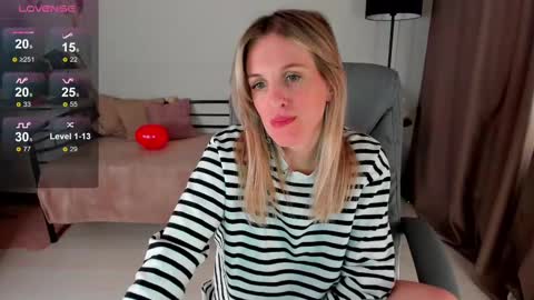 Snapshot of _i_d_a_ chatting on February 2025 07:17:02 AM Ida online show from February 2025 07:17:02 AM