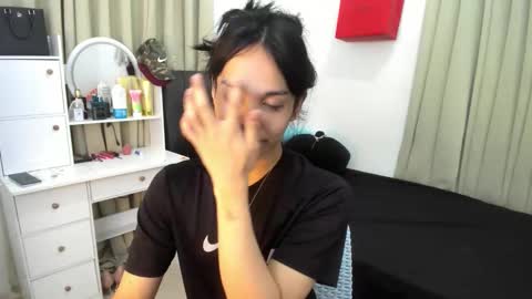 yanie online show from March 2026 10:25:01 PM