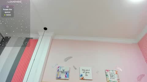 J A D E online show from November 2025 12:33:01 PM