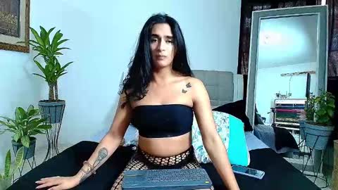 Snapshot of _jade_2 chatting on December 2024 06:10:02 PM Jade online show from December 2024 06:10:02 PM