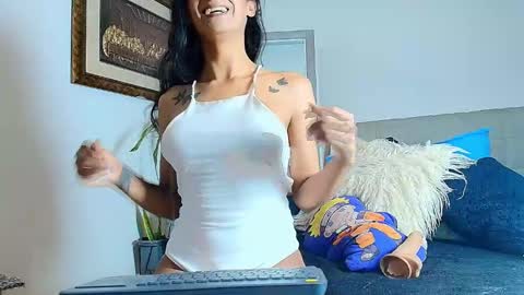 Snapshot of _jade_2 chatting on November 2025 09:06:01 PM Jade online show from November 2025 09:06:01 PM