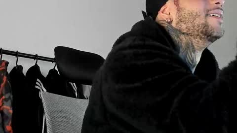 jeison online show from December 2025 03:49:02 AM