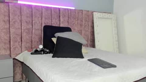 Jasmine online show from January 2026 11:02:02 AM