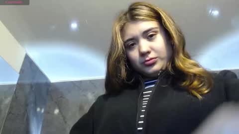 _jeessy online show from September 2025 04:34:02 AM