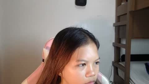 Snapshot of _jennn chatting on June 2026 06:21:02 PM Jen online show from June 2026 06:21:02 PM