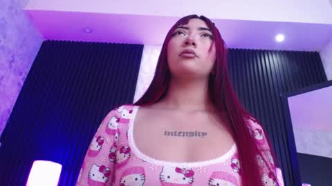 Mia online show from December 2024 01:59:02 PM