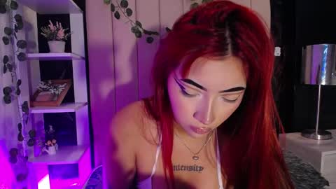 Mia online show from January 2025 03:51:02 PM