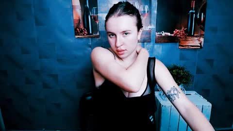 Snapshot of _julianaini_ chatting on September 2025 06:50:02 AM Jolia online show from September 2025 06:50:02 AM