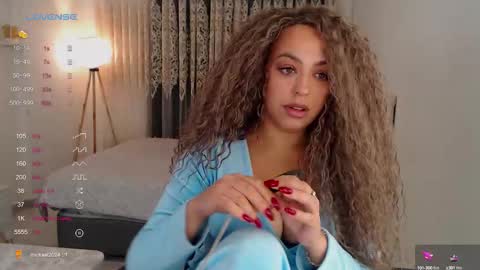 _just_a_queen_3 online show from October 2025 09:37:01 AM