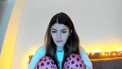 _just_a_simple_girl online show from February 2025 11:17:01 AM