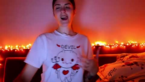 _just_a_simple_girl online show from October 2025 03:34:01 PM