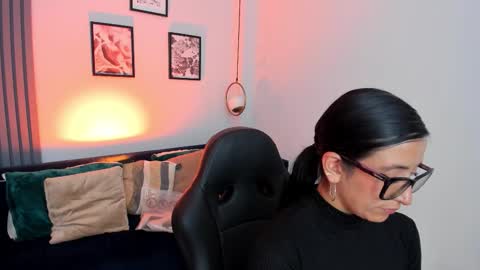 Kiraaaa 0 online show from February 2026 08:40:01 PM