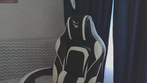 Molly   Emily online show from September 2025 07:44:02 AM