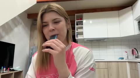 Molly   Emily online show from March 2026 05:52:02 PM